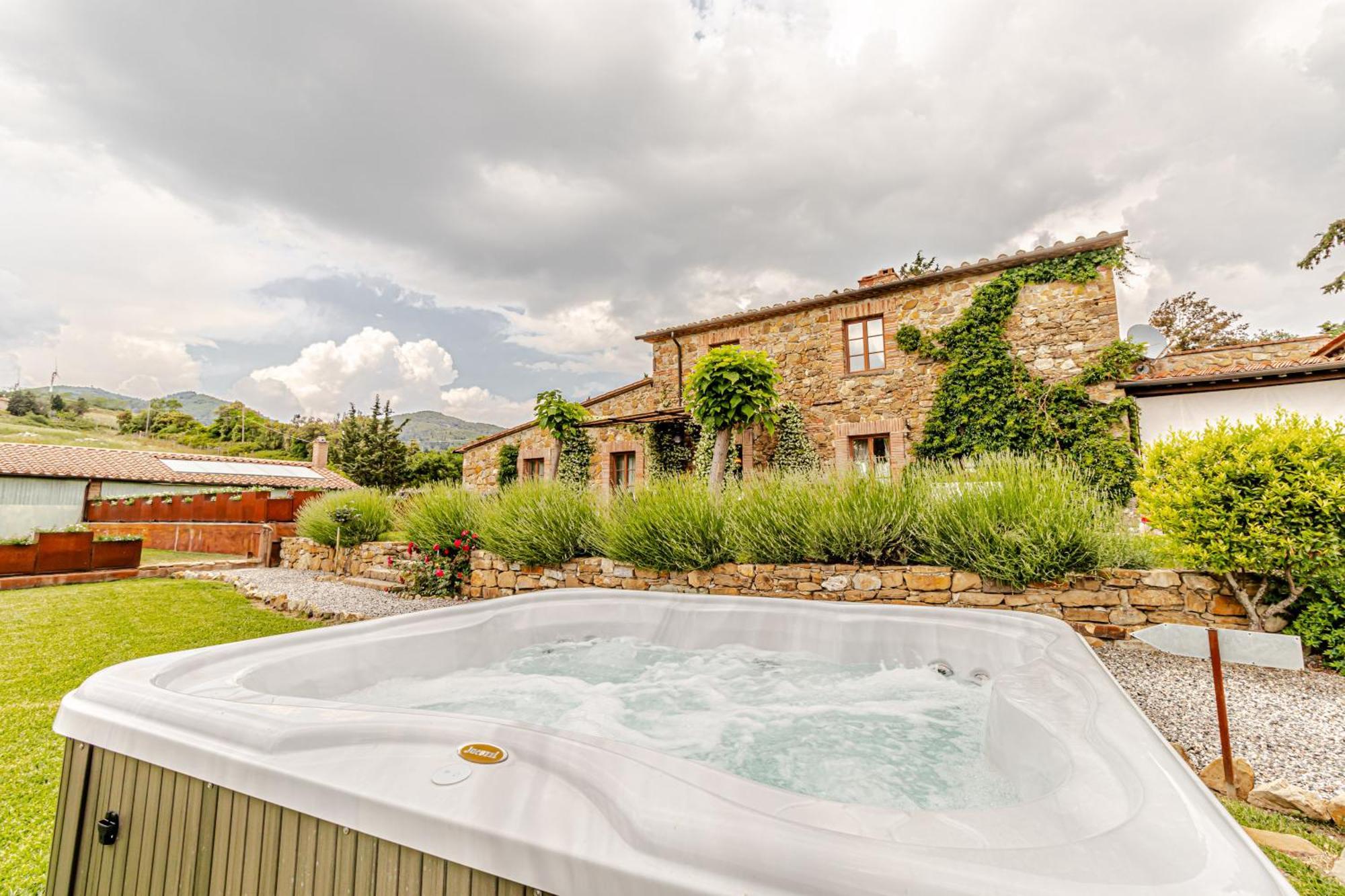 Chateau La Siroque Montecatini Val di Cecina Zewnętrze zdjęcie